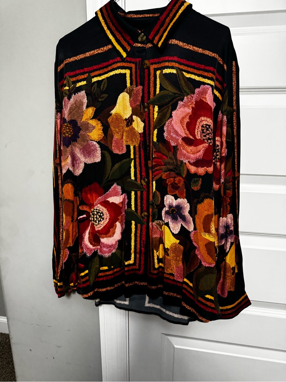 FARM Rio Black Maxi Skirt with Multicolor Floral Embroidery - Picture 2 of 2
